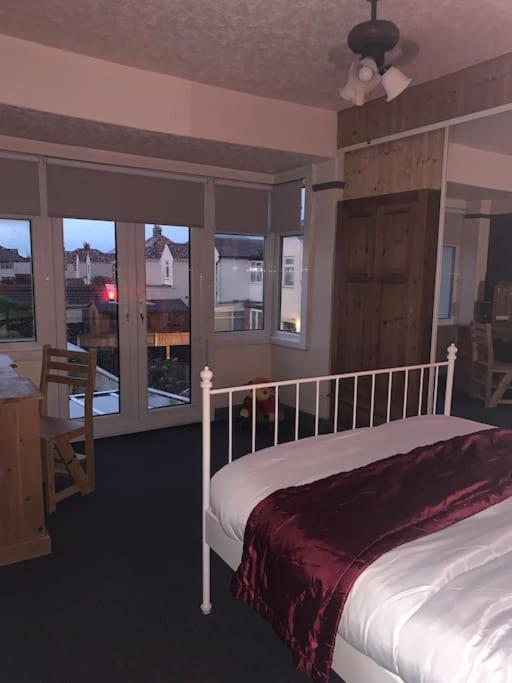 Family Holiday Home Blackpool Extérieur photo